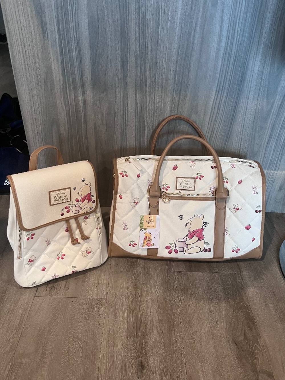 Winnie the Pooh Travel Bag Set